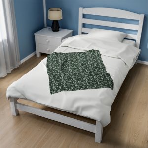 Green Pinecone Velveteen Plush Blanket